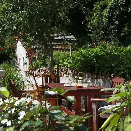 Alojamento de Acomodação e Pequeno-almoço B&B Utopia