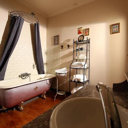 B&B Utopia